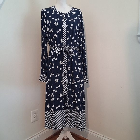 Boden Eva Navy Blue and White Maxi Print Dress Size 16R - Picture 10 of 15
